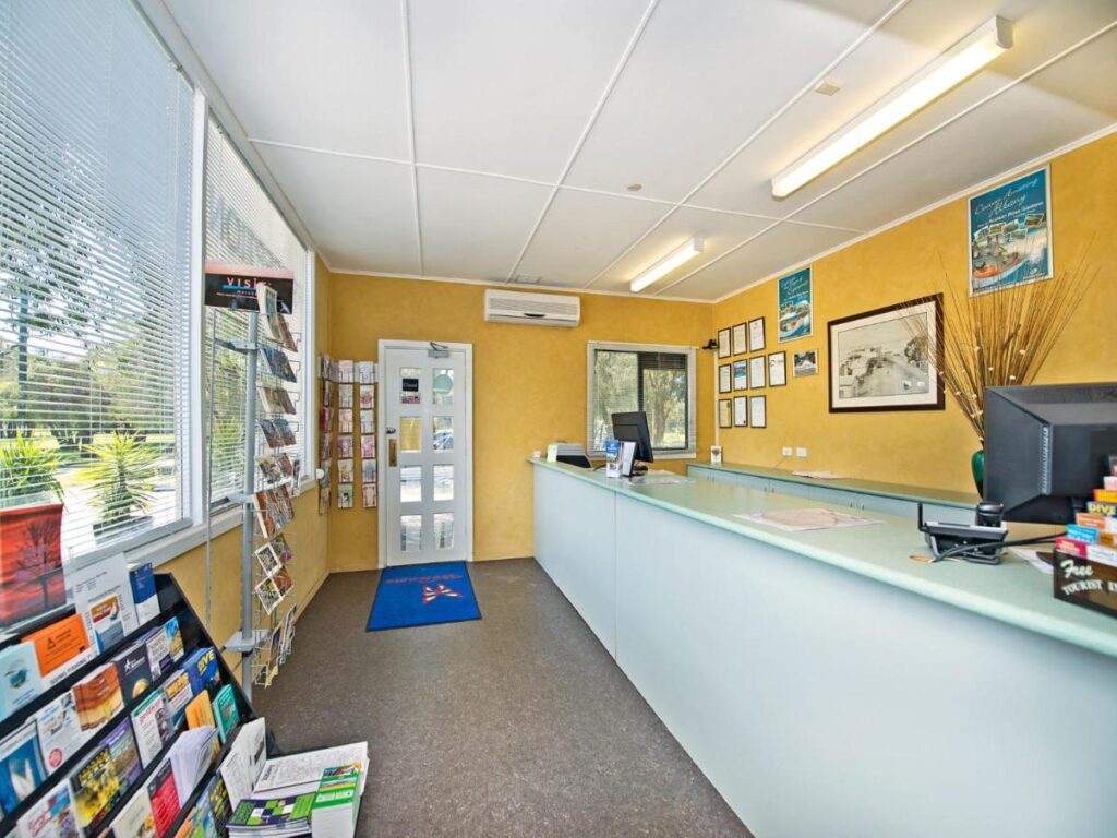 Reception area with friendly staff to assist you with your stay at Acclaim Rose Gardens Beachside Holiday Park