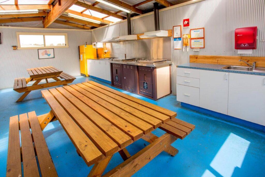 The covered BBQ area for guests to enjoy a good Aussie BBQ at Discovery Parks Devonport.