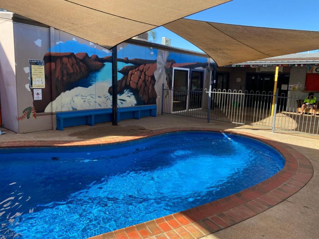 Take a swip in the relaxing pool after a day of travlling at Sunraysia Stays