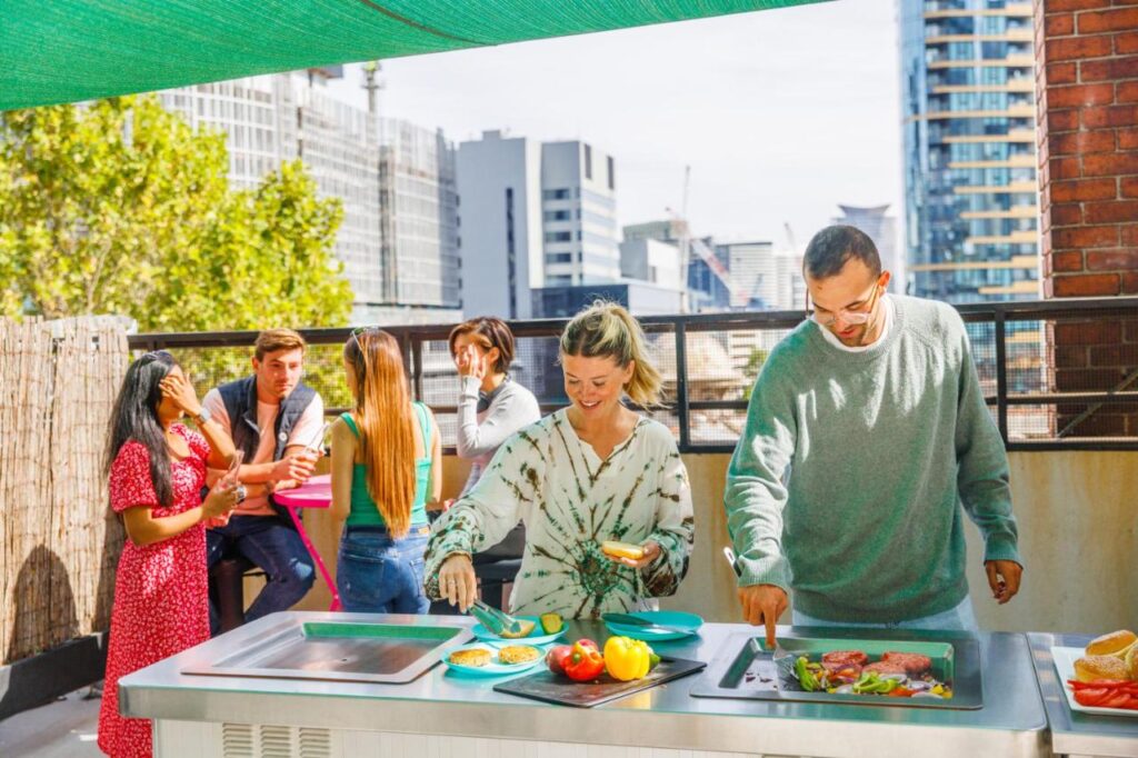 Outdoor bbq and kitchen facilities at YHA Melbourne Central